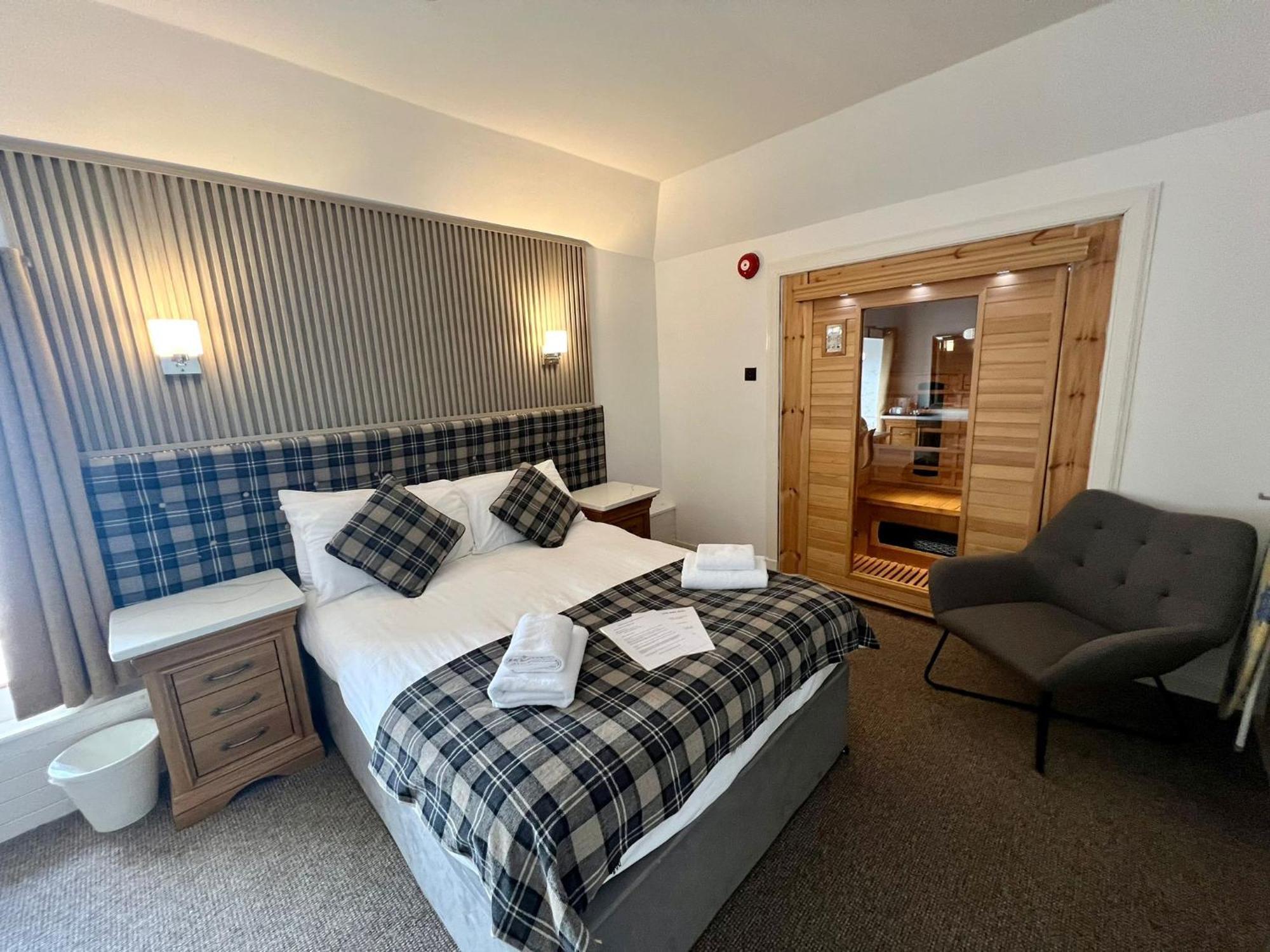 The Grey Gull Hotel Ardrishaig Exterior photo
